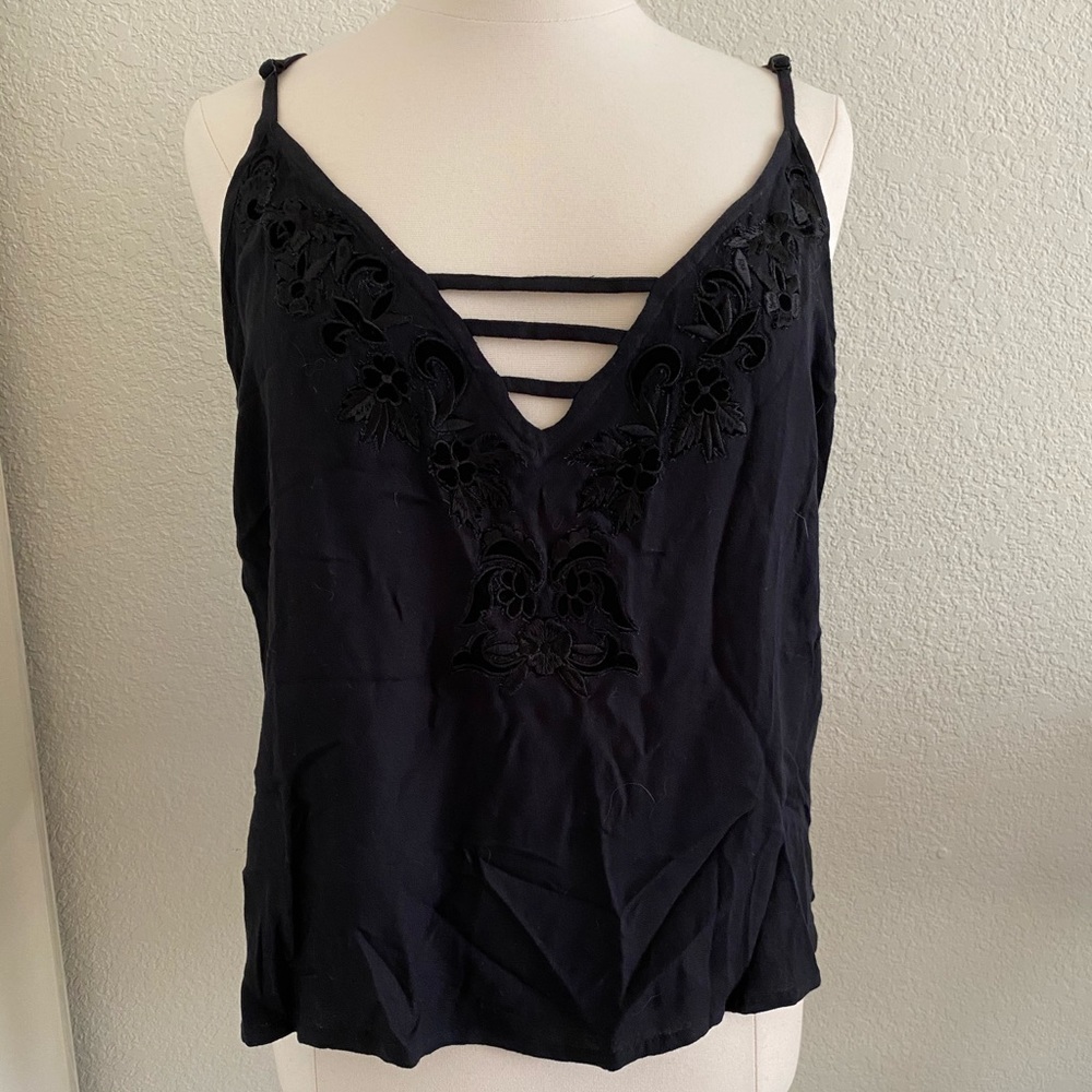 Black detailed tank top